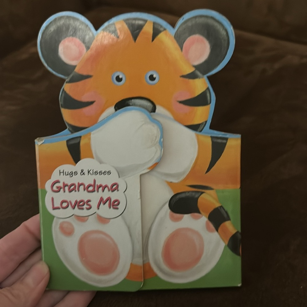 Baby/Toddler book bundle - Picture 10 of 13